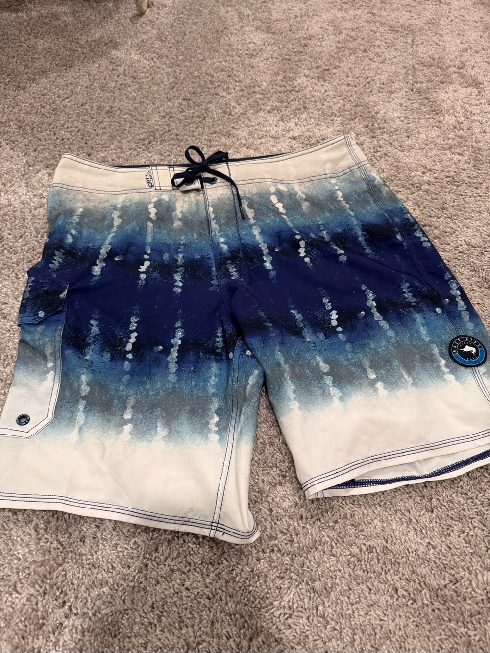 Salt Life Blue Ombre Tie-Waist Hybrid Shorts